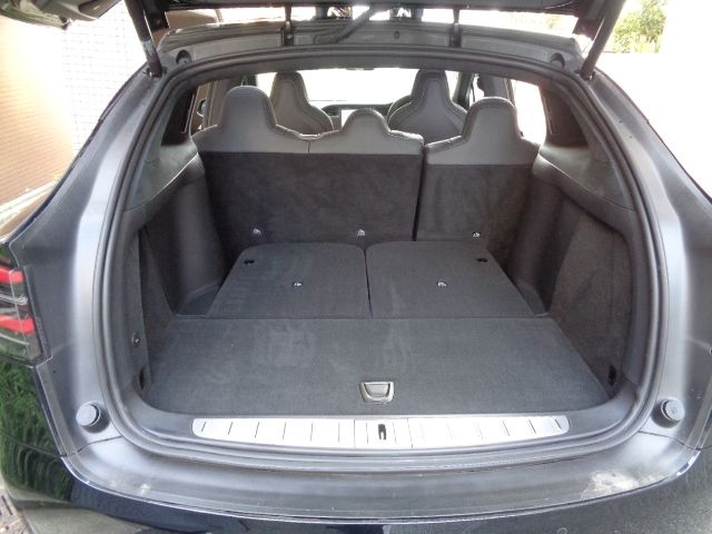 Tesla MODEL X 2018-12 7360-11