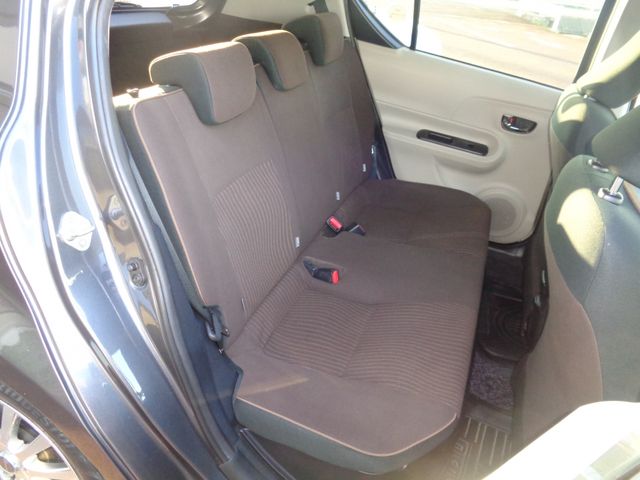 Toyota AQUA 2012-12 13114-10