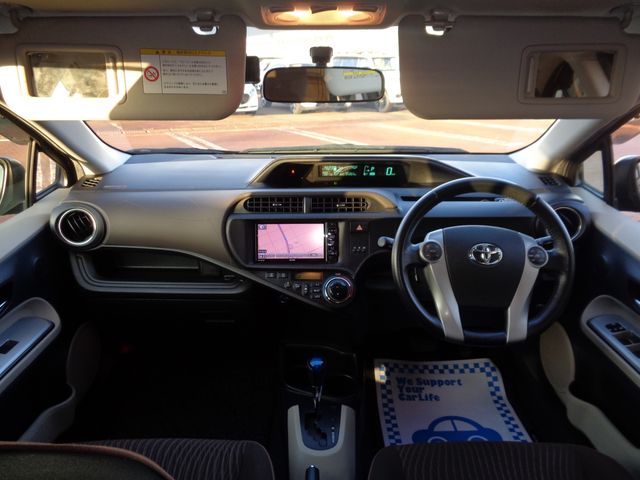Toyota AQUA 2012-12 13114-7