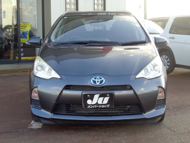 Toyota AQUA 2012-12 13114-3