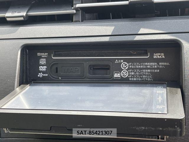 Toyota PRIUS 2011-08 282038-11