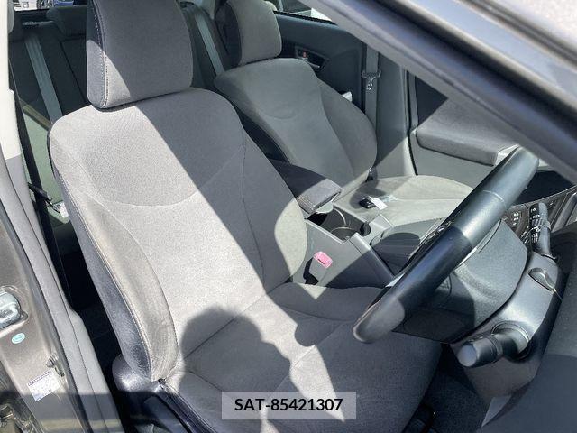 Toyota PRIUS 2011-08 282038-5