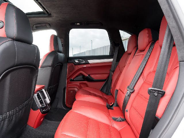 Porsche CAYENNE 2015-05 28144-25