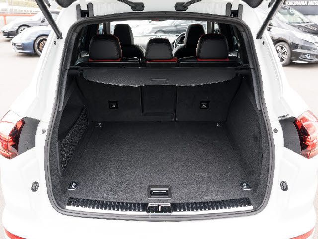 Porsche CAYENNE 2015-05 28144-6