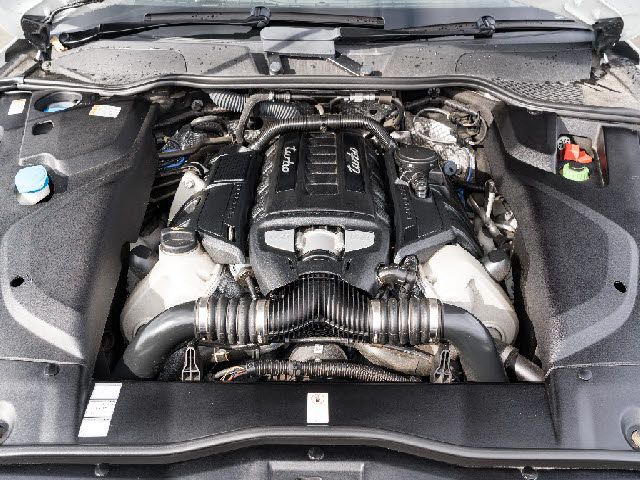 Porsche CAYENNE 2015-05 28144-5