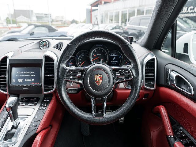 Porsche CAYENNE 2015-05 28144-22