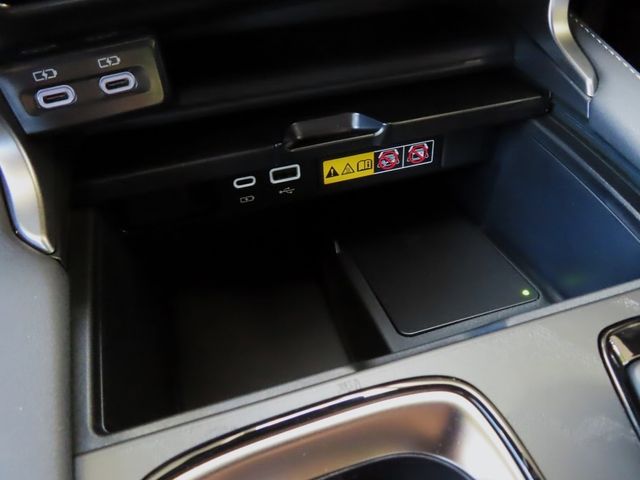 Lexus RX 2023-07 24069-22