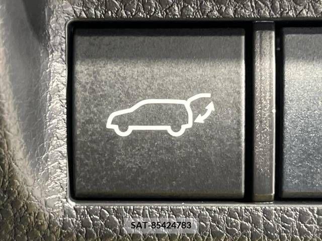 Toyota RAV4 2019-07 282748-7