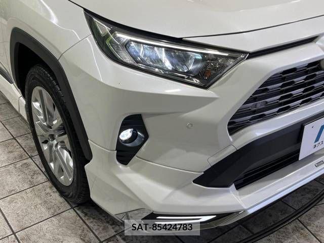Toyota RAV4 2019-07 282748-13
