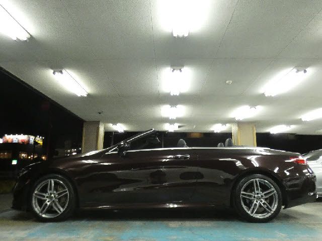 Mercedes Benz E-CLASS 2018-03 25296-14
