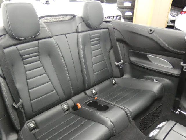 Mercedes Benz E-CLASS 2018-03 25296-13