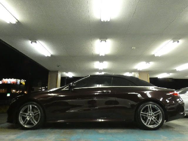 Mercedes Benz E-CLASS 2018-03 25296-16