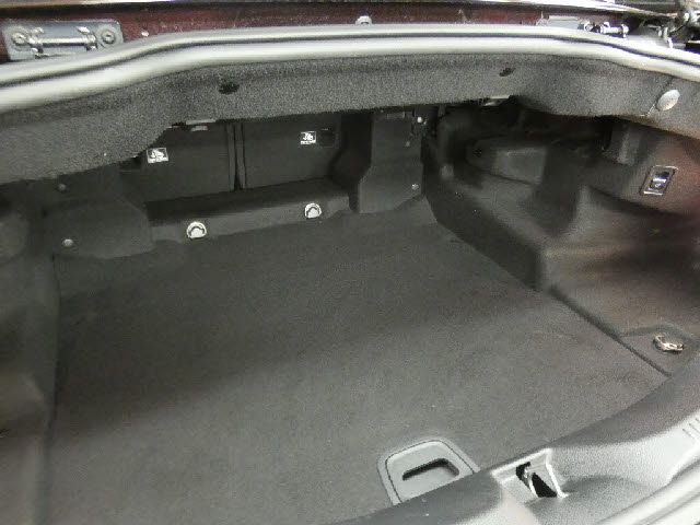 Mercedes Benz E-CLASS 2018-03 25296-6