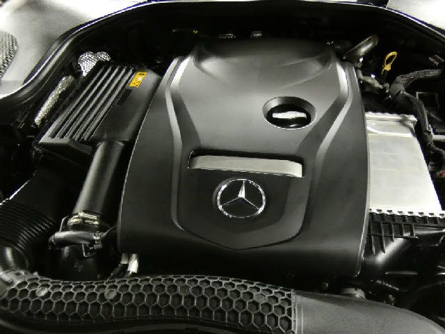 Mercedes Benz E-CLASS 2018-03 25296-5