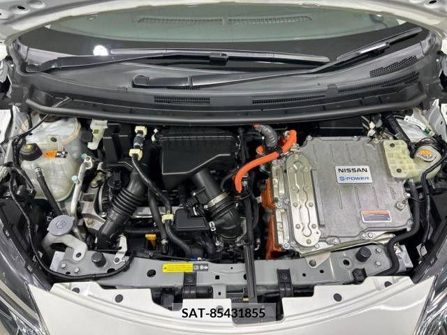 Nissan NOTE 2019-05 305489-18