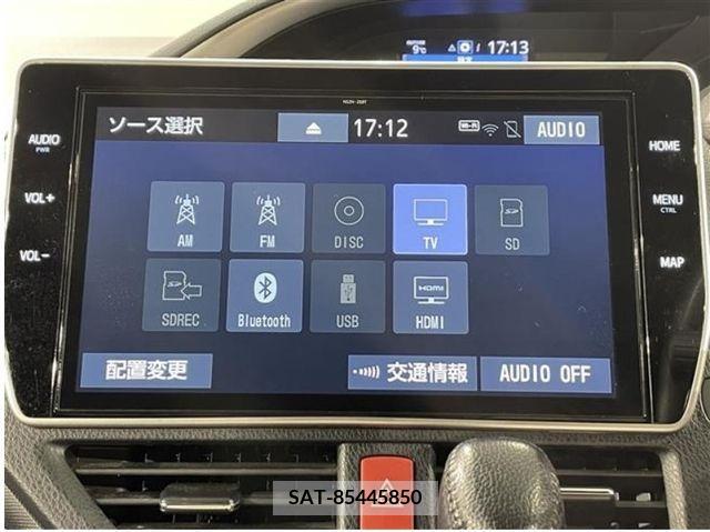 Toyota VOXY 2021-02 382651-15