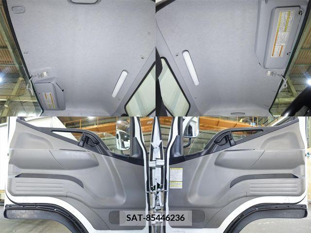 Mitsubishi CANTER 2017-01 203059-16