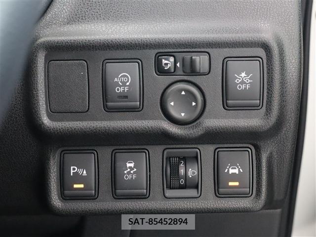 Nissan NOTE 2019-05 281735-10