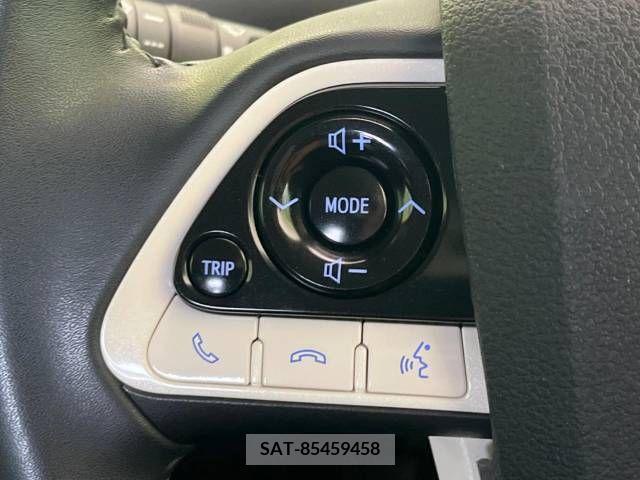 Toyota PRIUS 2016-04 331384-7