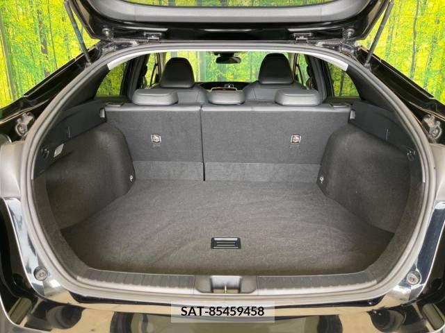 Toyota PRIUS 2016-04 331384-10