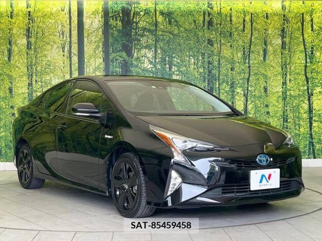 Toyota PRIUS 2016-04 331384-16