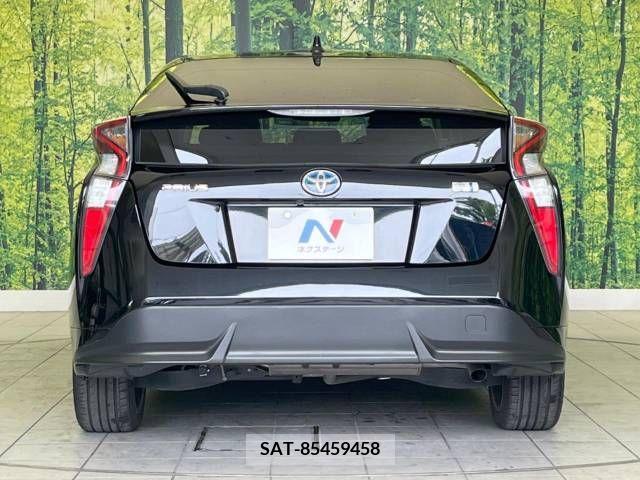 Toyota PRIUS 2016-04 331384-15