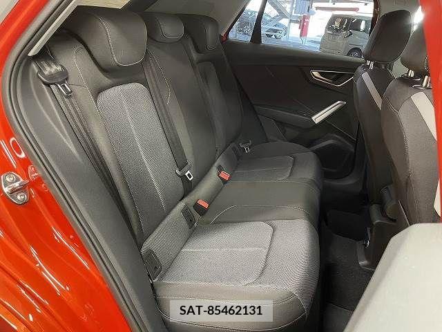 Audi Q2 2018-11 261186-8