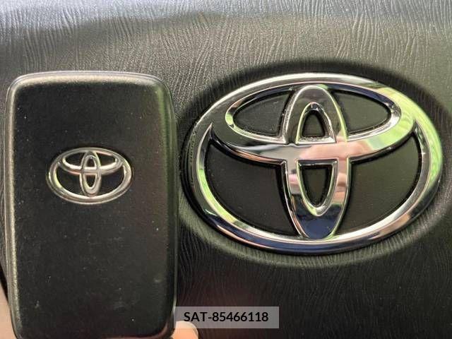 Toyota PRIUS 2013-10 340343-7