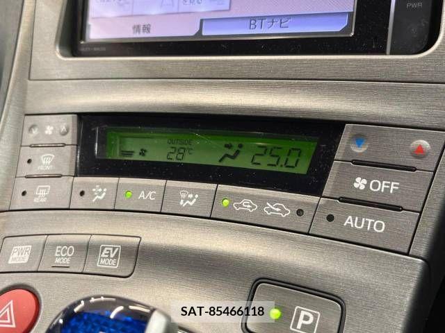 Toyota PRIUS 2013-10 340343-6