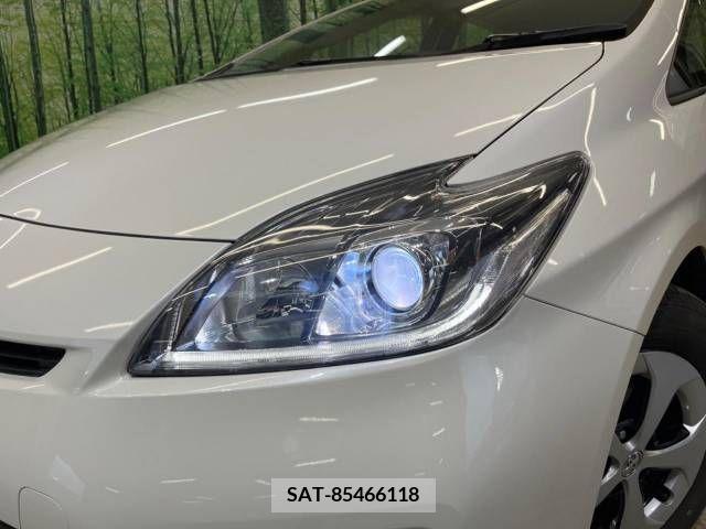 Toyota PRIUS 2013-10 340343-12
