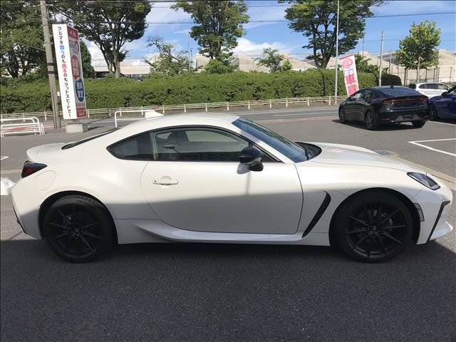 Toyota 86 2022-02 184587-16
