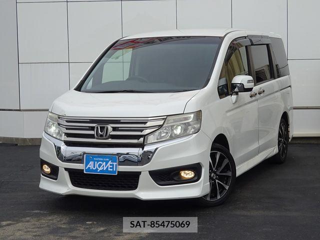 Honda STEP WGN 2013-08 324639-0