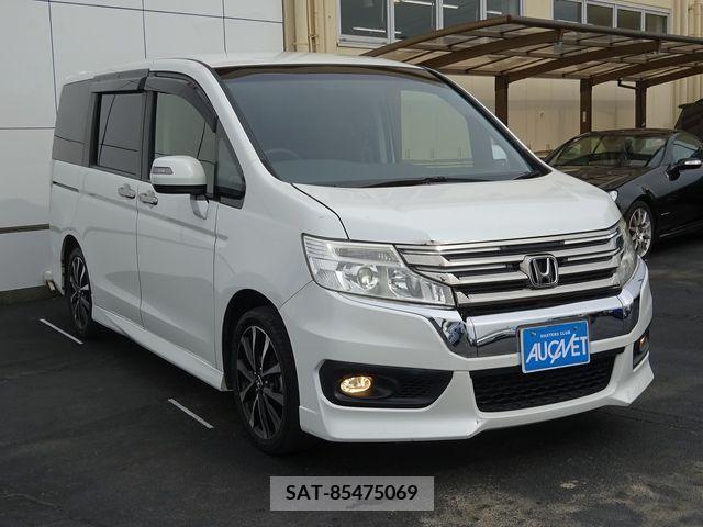 Honda STEP WGN 2013-08 324639-2