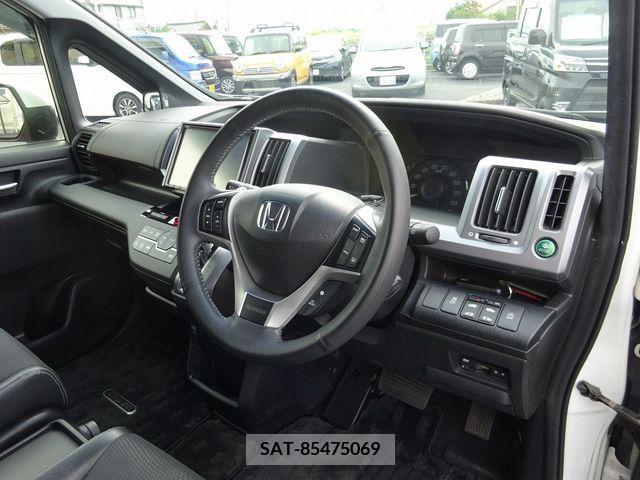 Honda STEP WGN 2013-08 324639-12