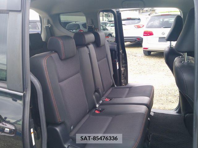 Toyota SIENTA 2017-08 383045-10