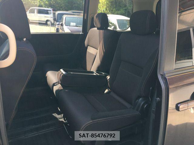 Nissan SERENA 2009-03 284288-5