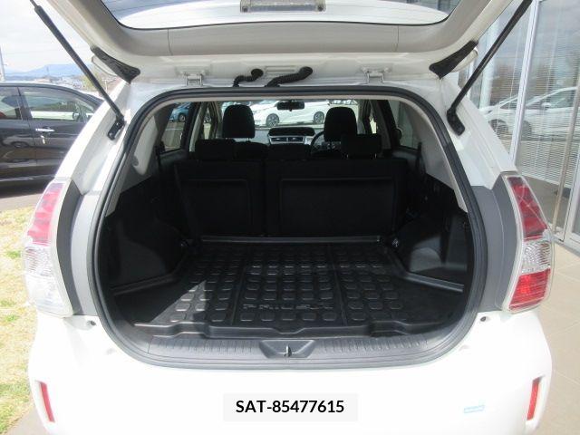 Toyota PRIUS ALPHA 2014-12 282473-7