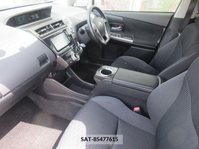 Toyota PRIUS ALPHA 2014-12 282473-4