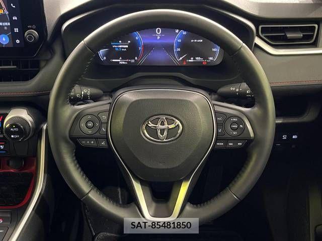 Toyota RAV4 2023-03 282781-11