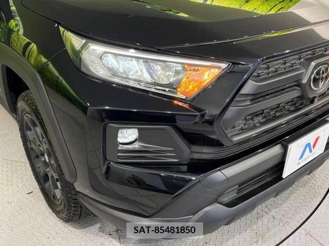 Toyota RAV4 2023-03 282781-12