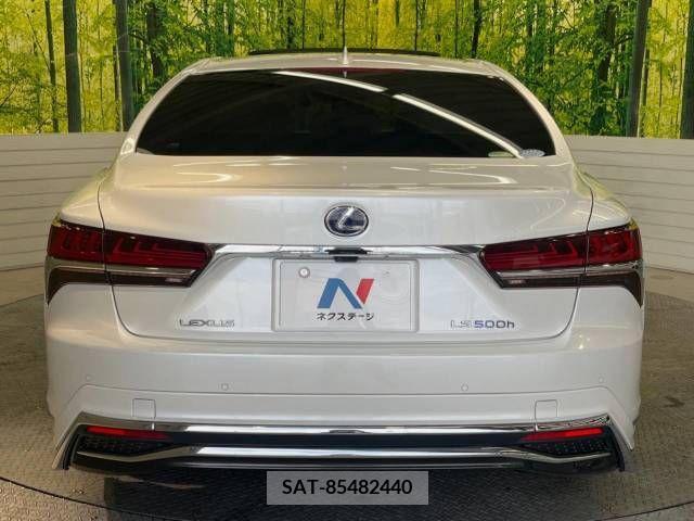 Lexus LS 2018-04 334432-15