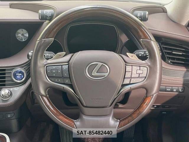 Lexus LS 2018-04 334432-12