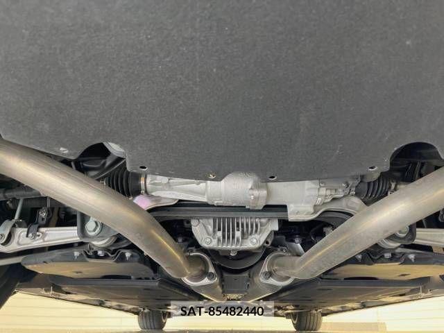 Lexus LS 2018-04 334432-19