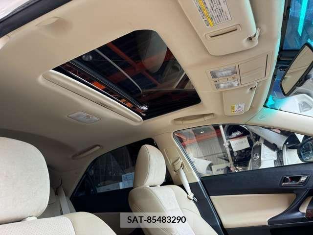 Toyota MARK X 2013-03 276282-12
