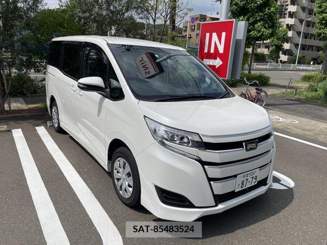 Toyota NOAH 2021-07 321670-1