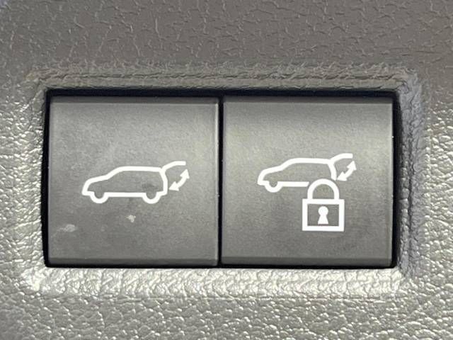 Toyota HARRIER 2020-09 18557-6