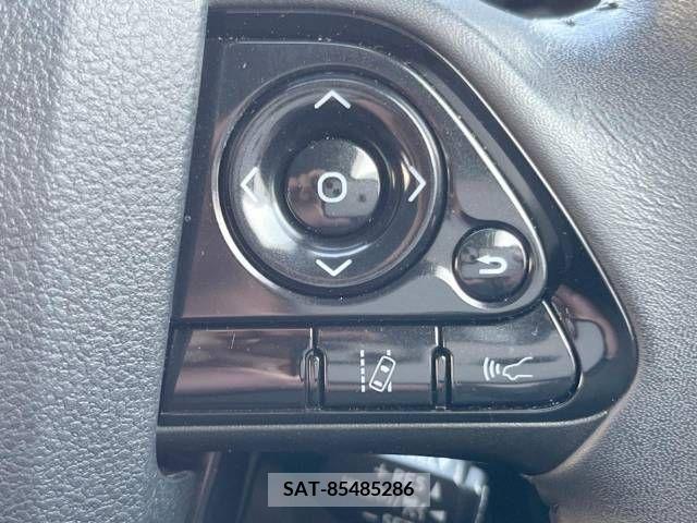 Toyota PRIUS 2017-12 205627-4
