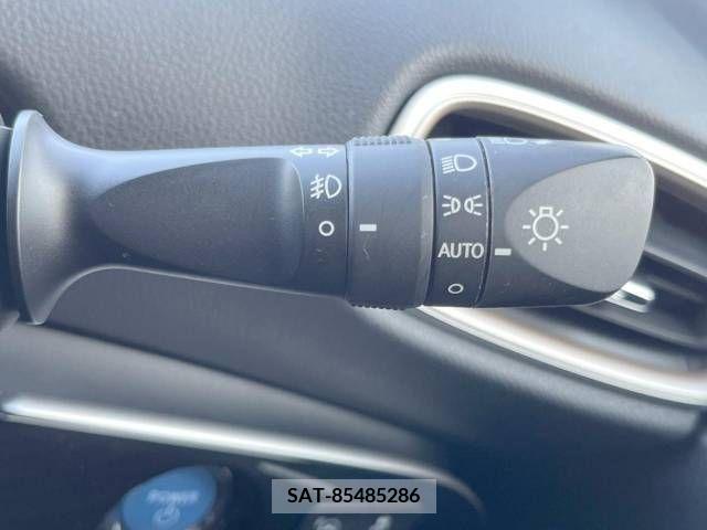 Toyota PRIUS 2017-12 205627-18