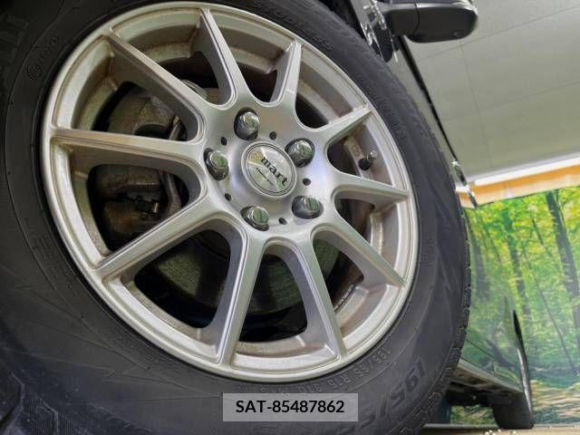 Toyota ESQUIRE 2016-04 322800-9
