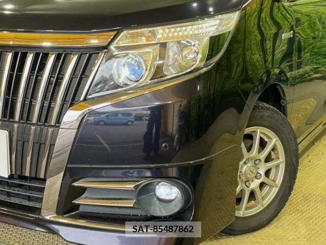 Toyota ESQUIRE 2016-04 322800-8